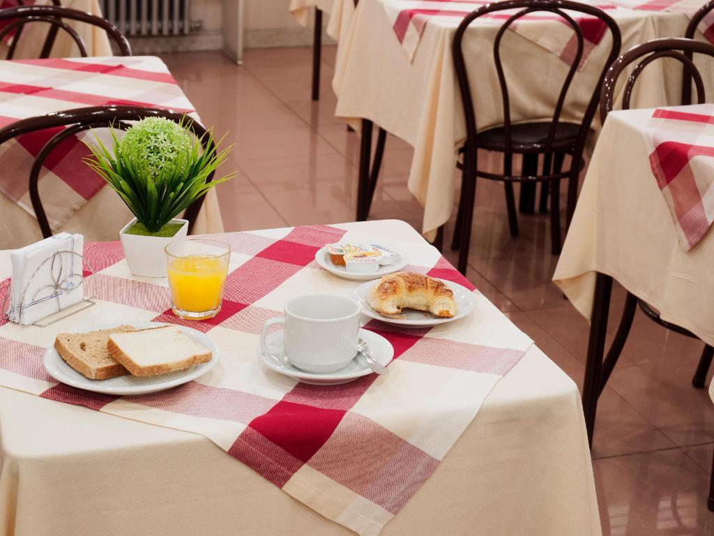Alfa Hotel Buenos Aires Luaran gambar