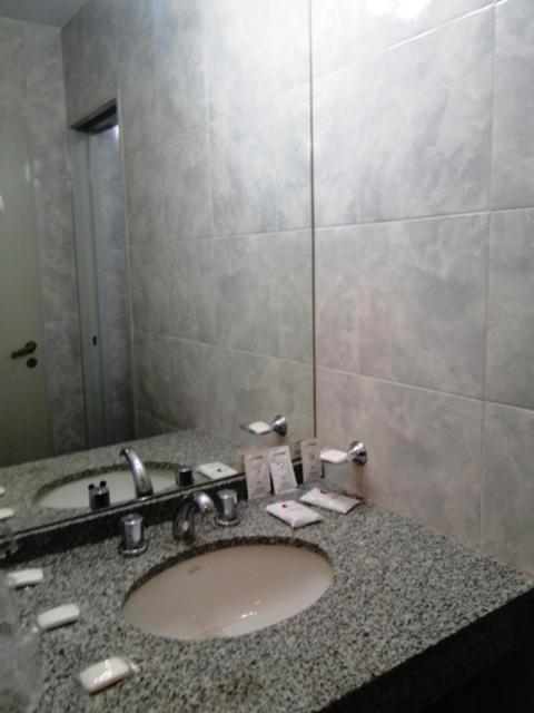 Alfa Hotel Buenos Aires Bilik gambar